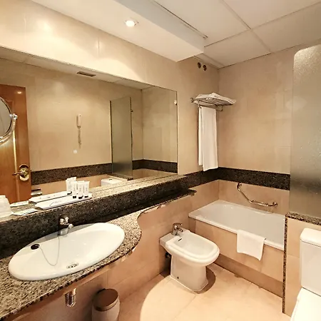 Imperial 4*